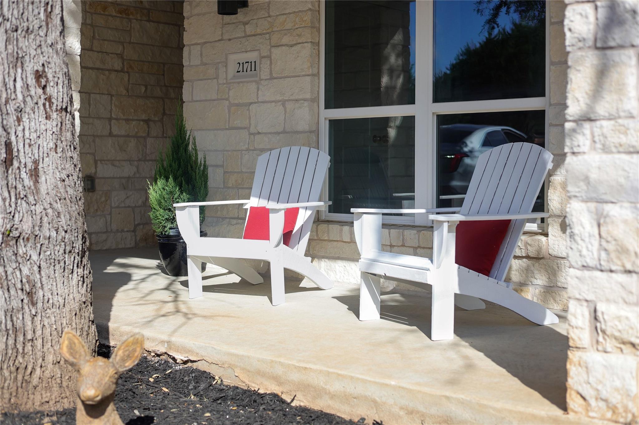 21711  Crystal Way, photo 3