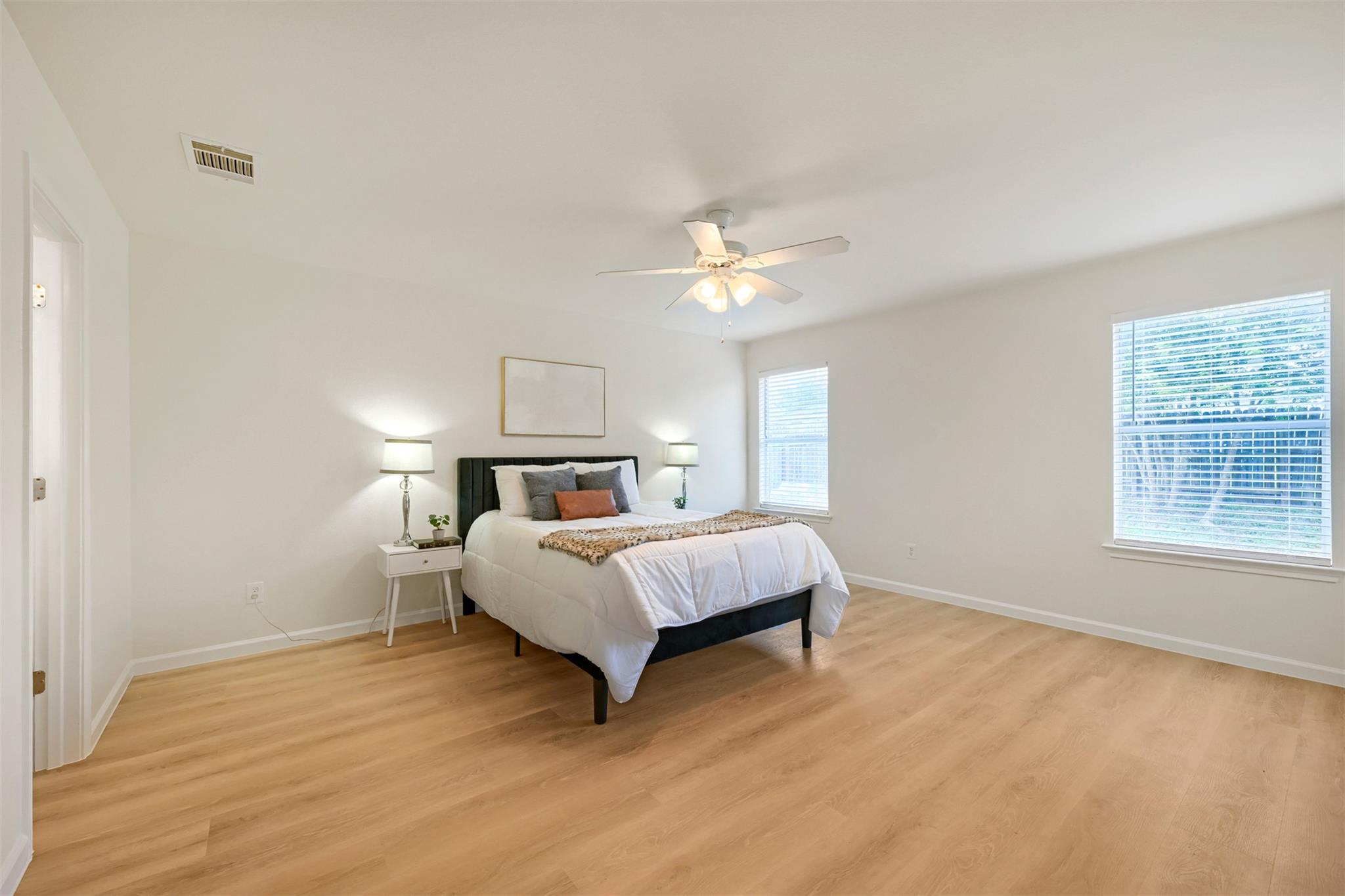 208  Buttercup Way, photo 5