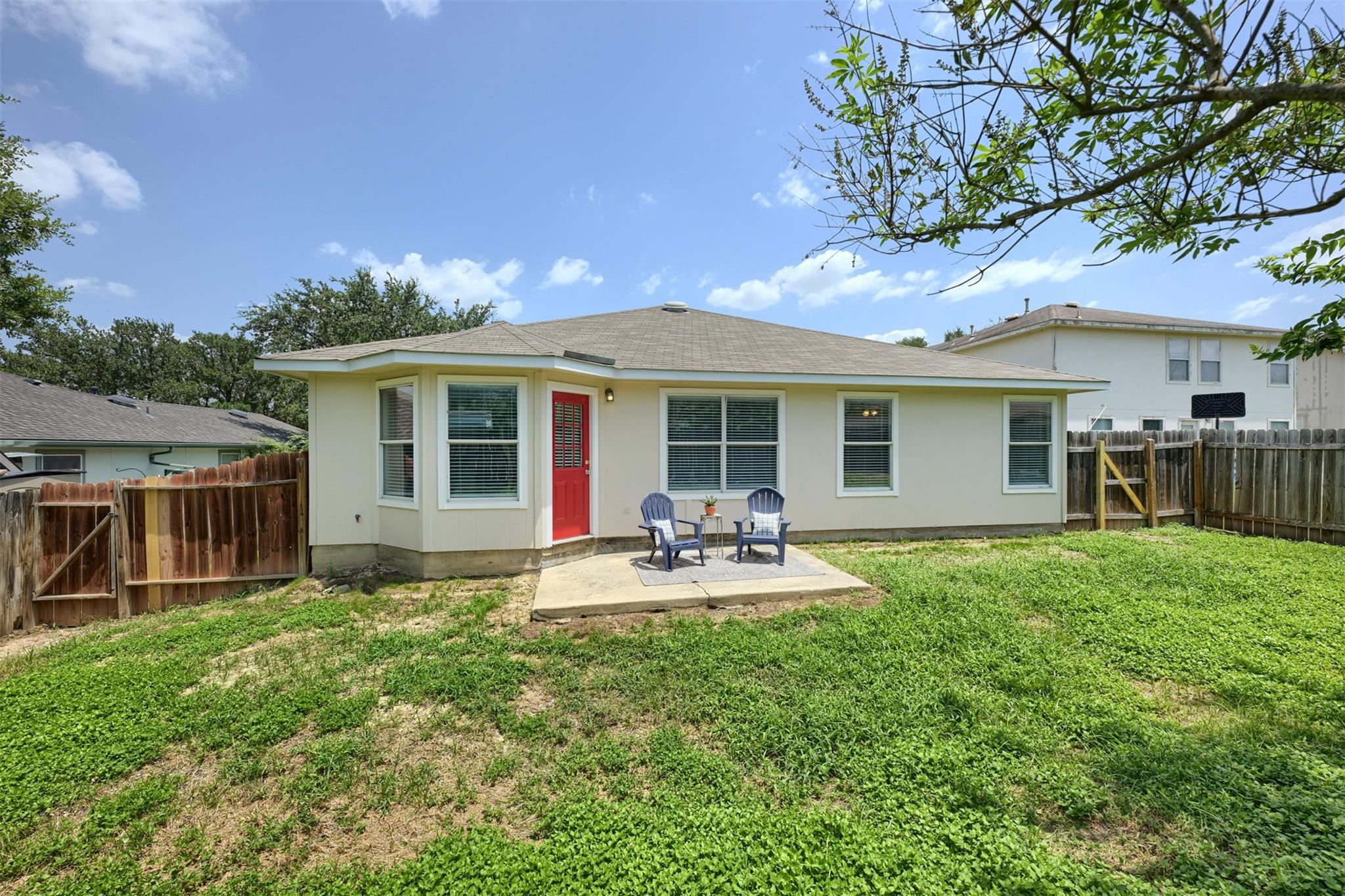 208  Buttercup Way, photo 9