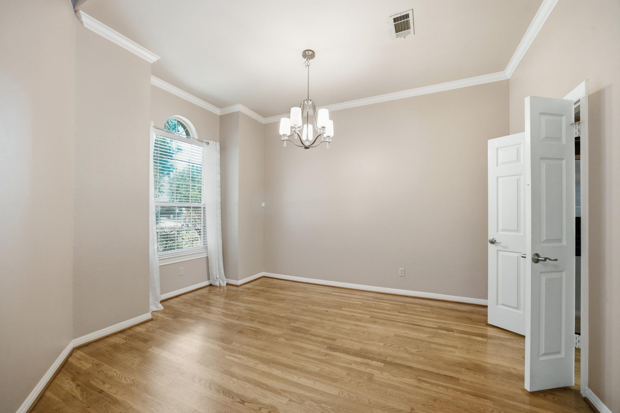 212  S Ridge Cir Cir, photo 9