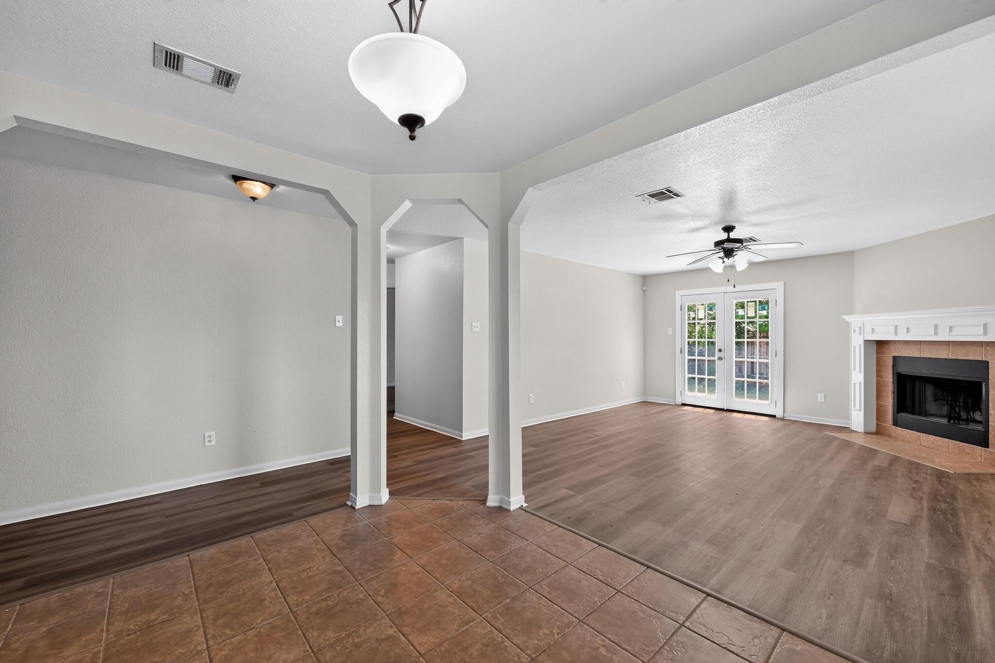 5609  Bertha Dr, photo 4