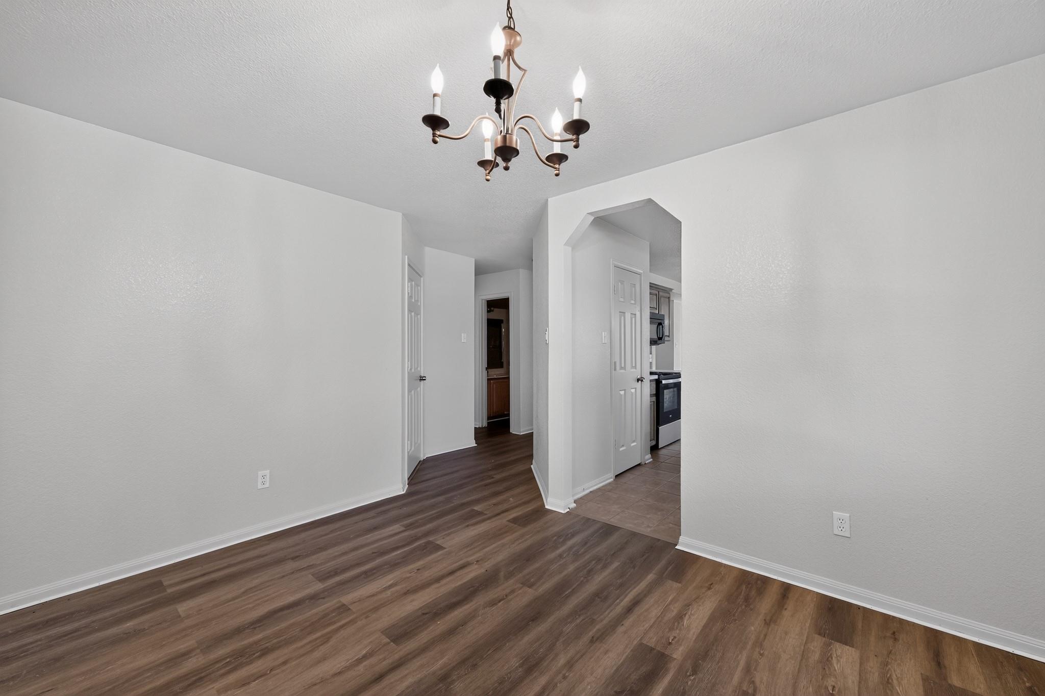 5609  Bertha Dr, photo 9