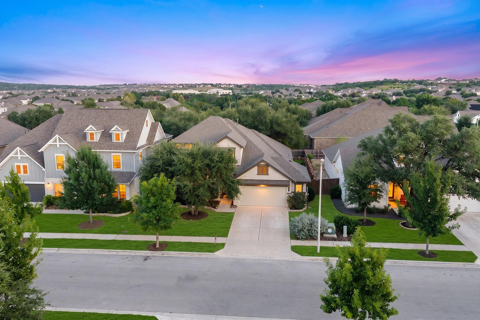 812  Heartleaf Dr, photo 3