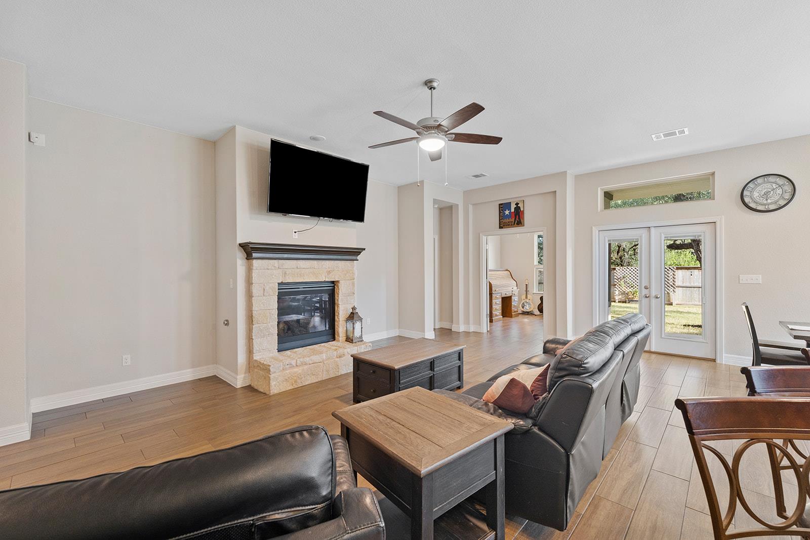 812  Heartleaf Dr, photo 5