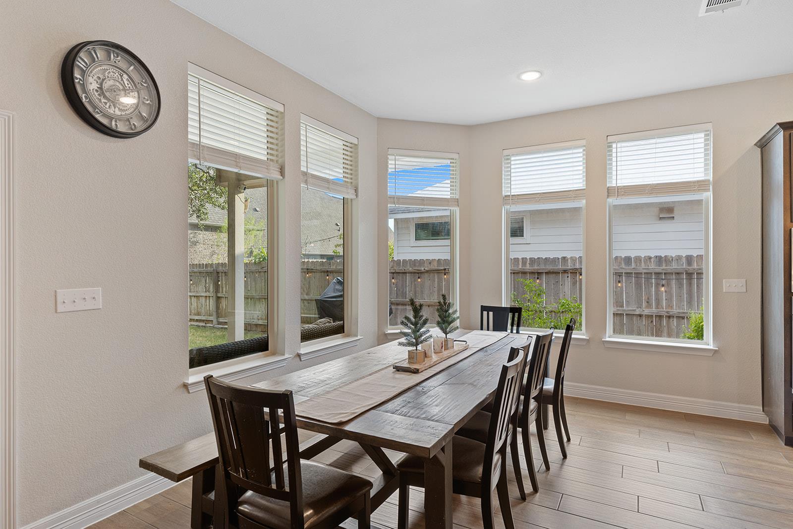 812  Heartleaf Dr, photo 8