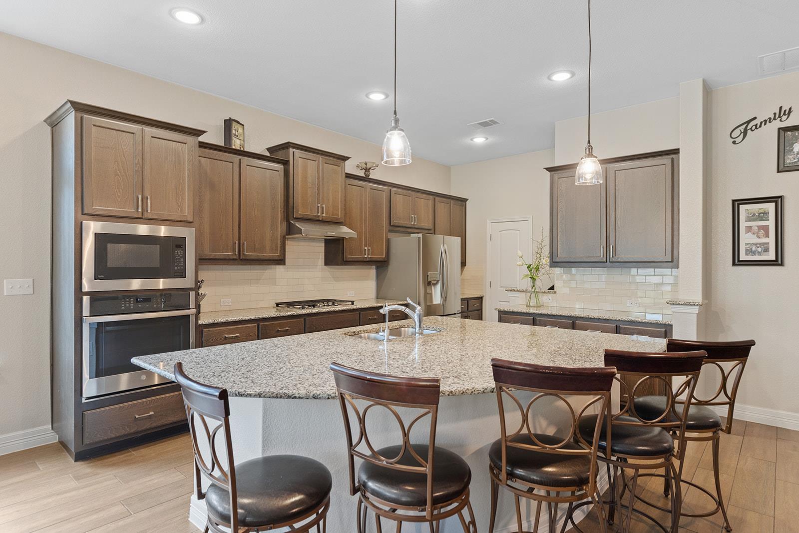 812  Heartleaf Dr, photo 9