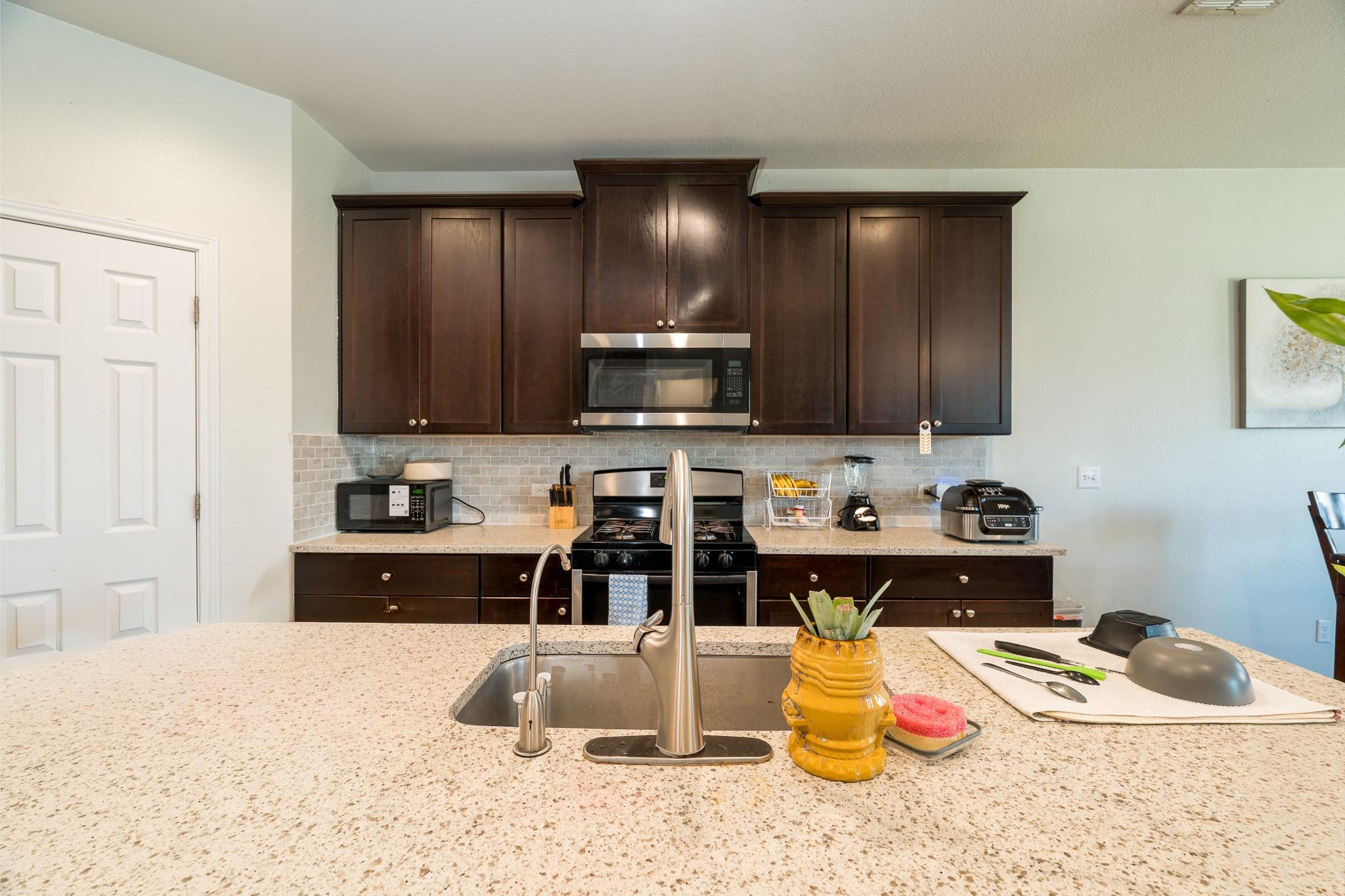 17108  Lathrop Ave, photo 9