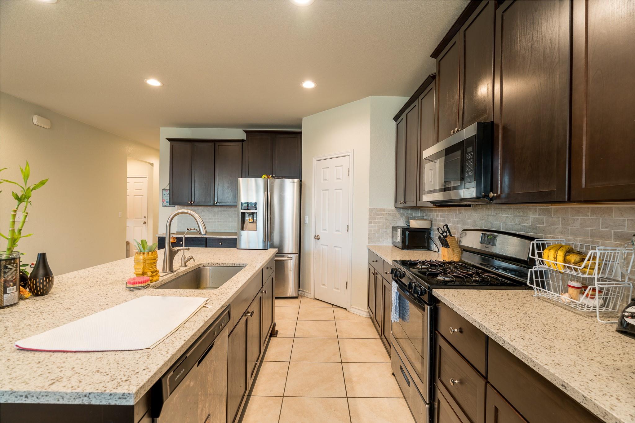 17108  Lathrop Ave, photo 10
