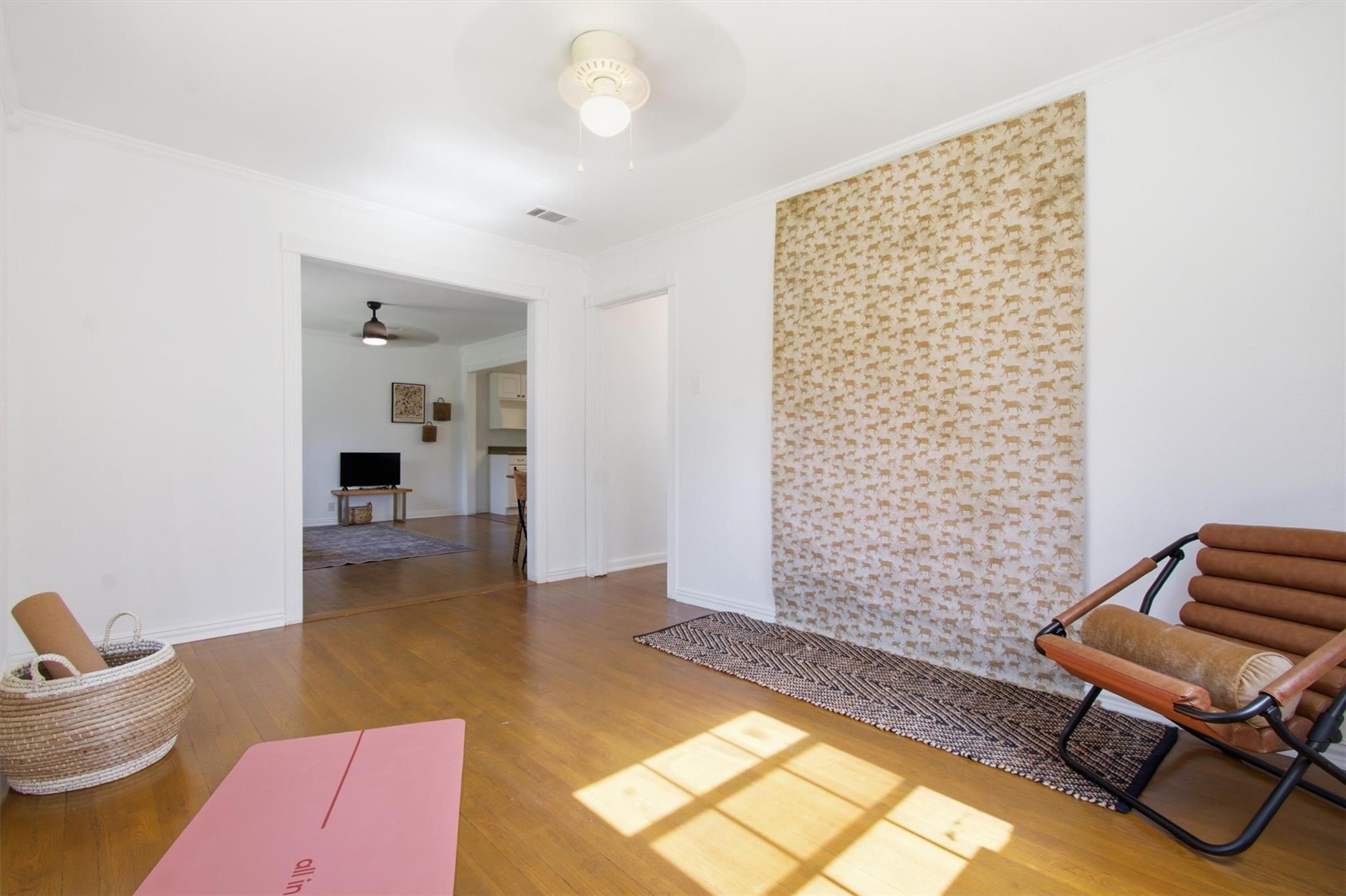 901  Barbara Dr, photo 9