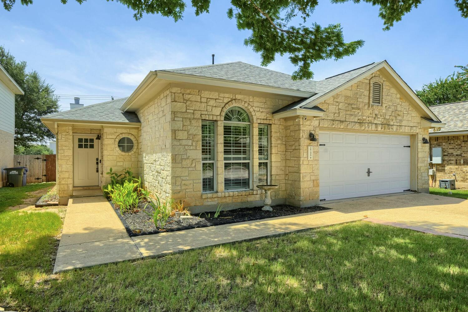 2748  Granite Creek Dr, photo 2
