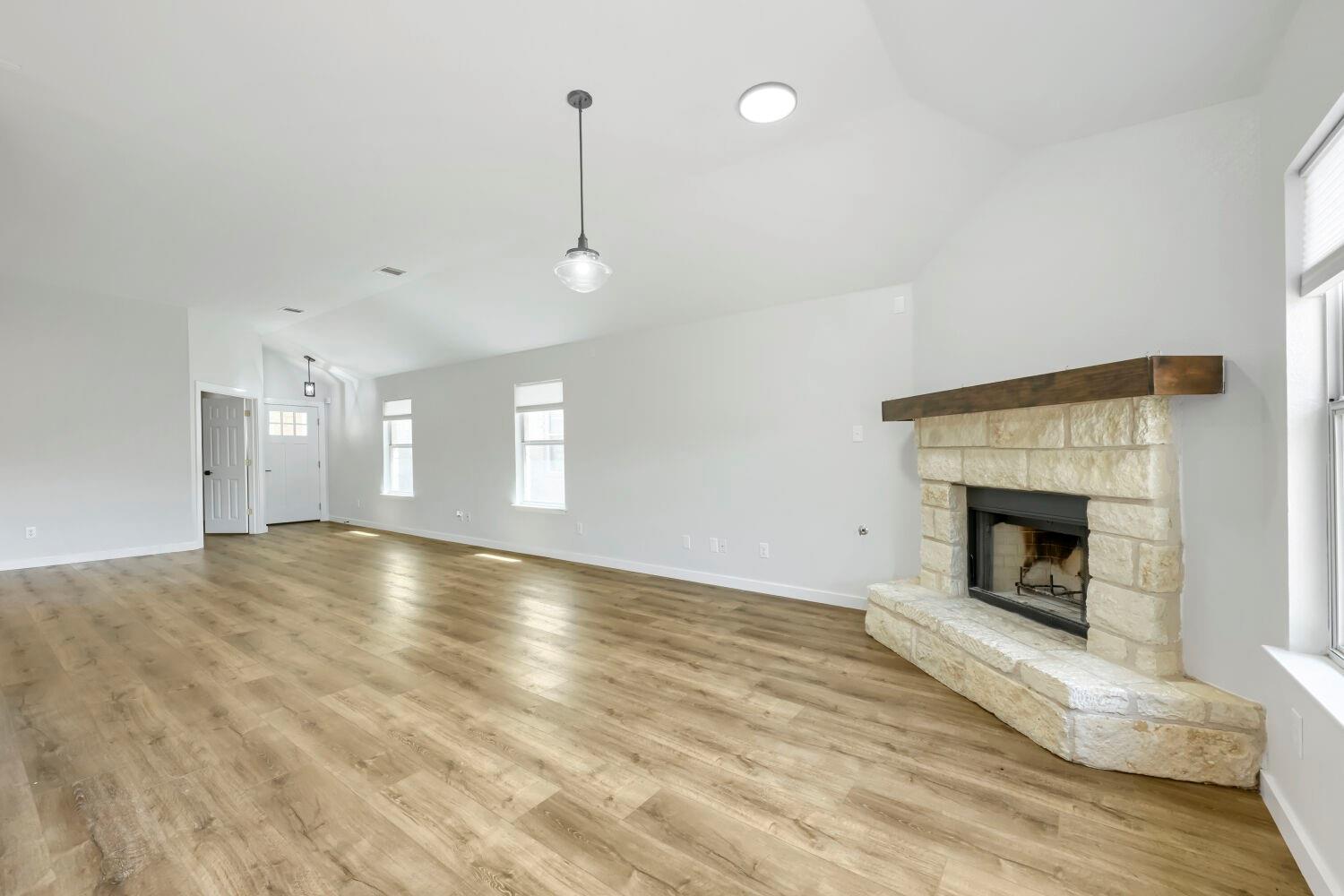 2748  Granite Creek Dr, photo 3
