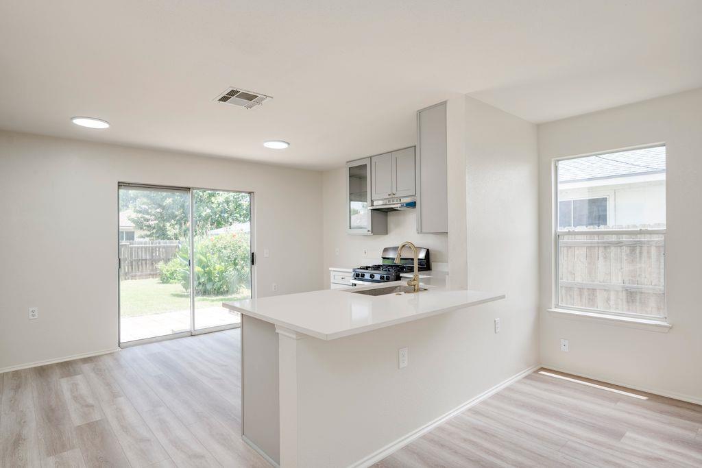 11409  Robert Wooding Dr, photo 5