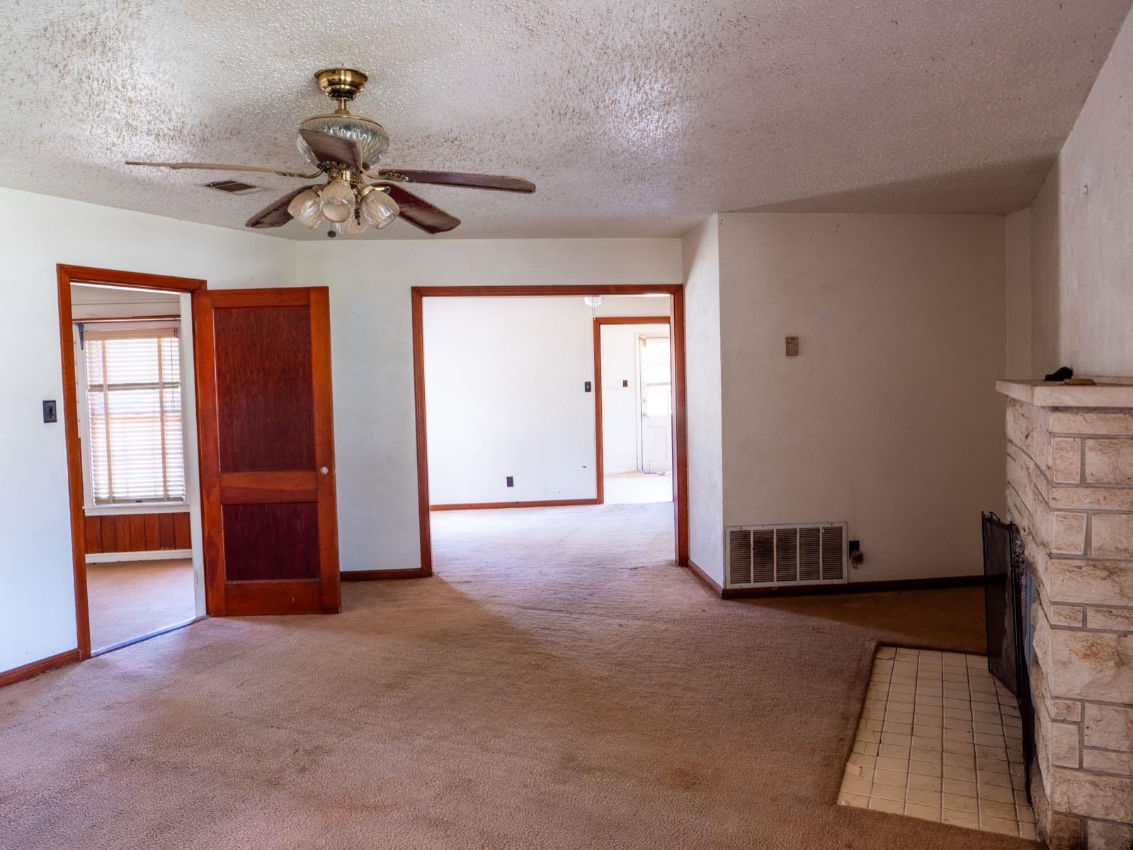 710 E Austin Ave, photo 6