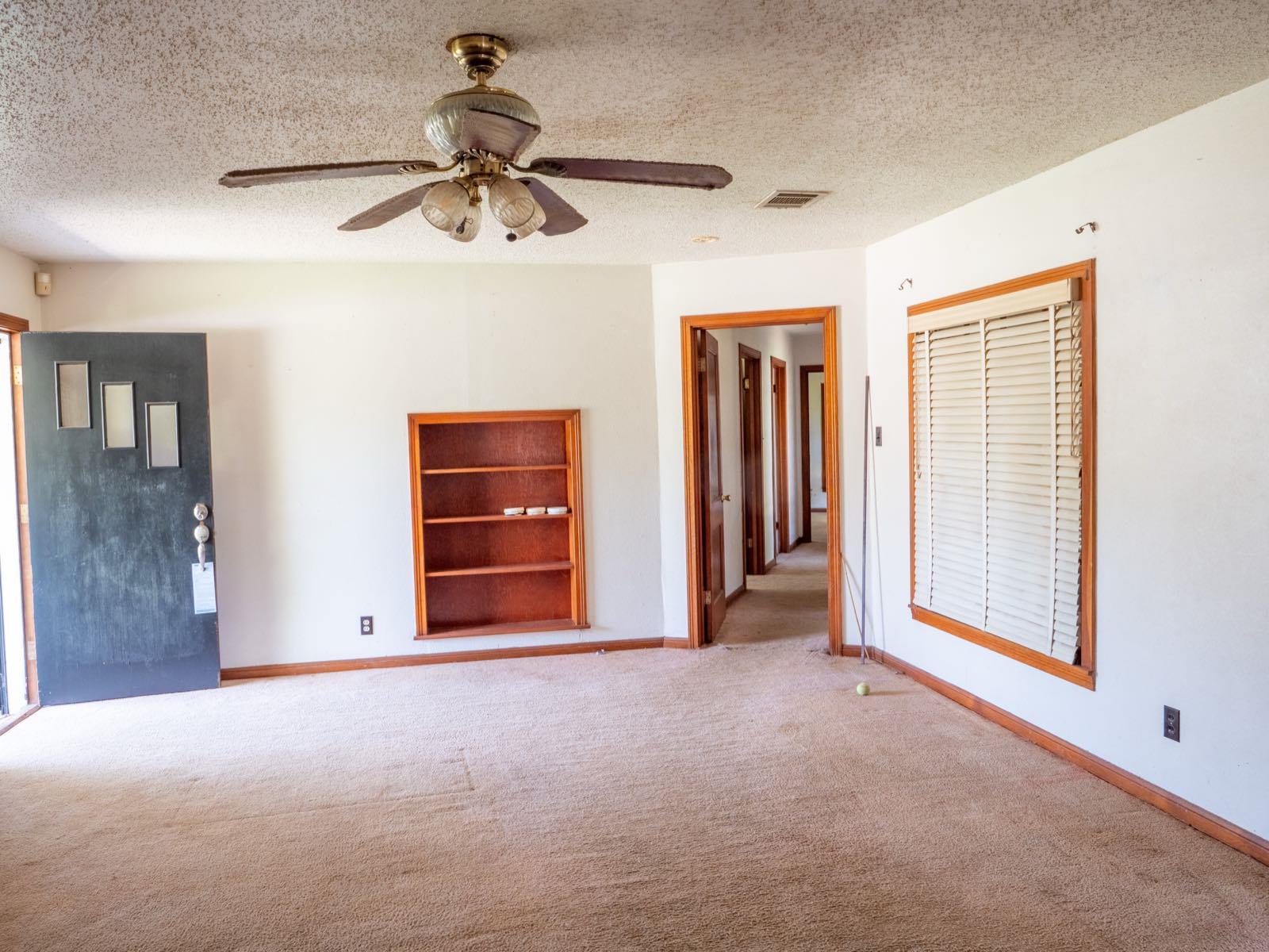710 E Austin Ave, photo 8