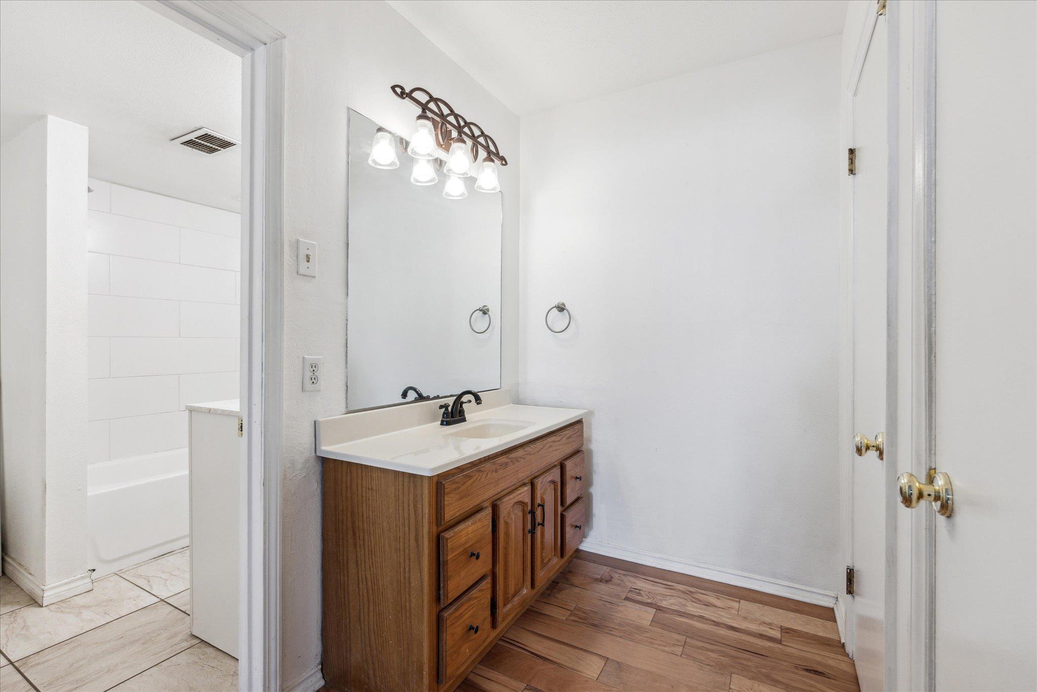 505 W 7th St  #105, photo 12