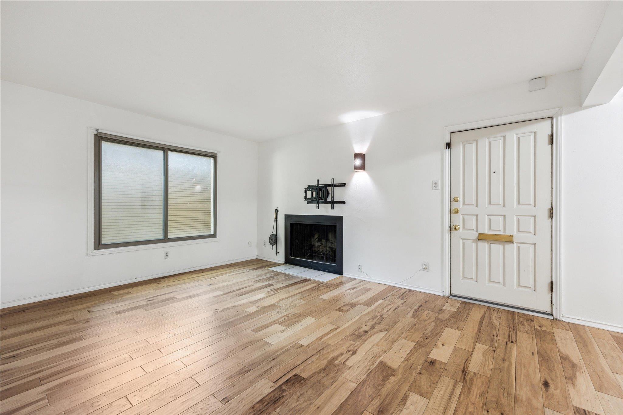 505 W 7th St  #105, photo 6