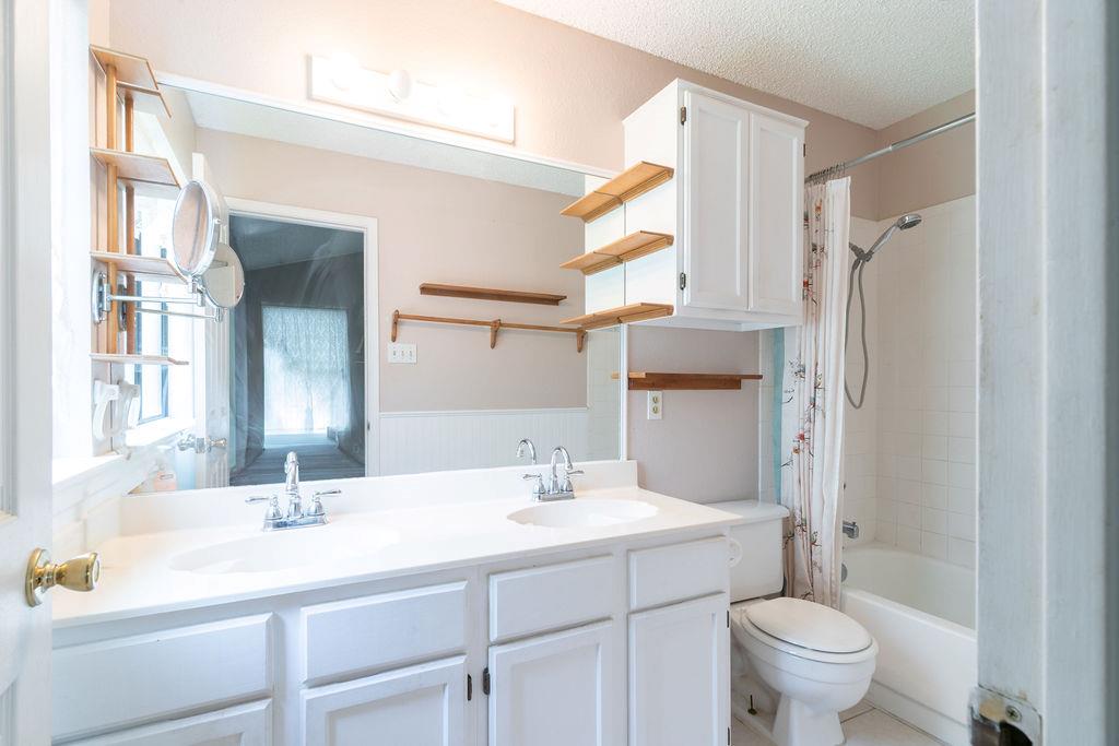 1809  Laurel Path, photo 12