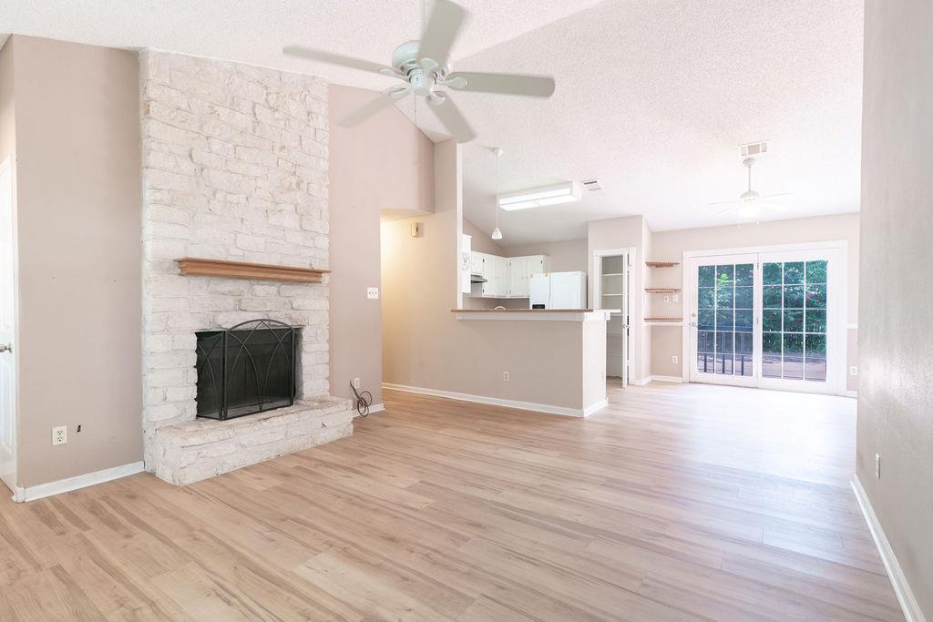 1809  Laurel Path, photo 4