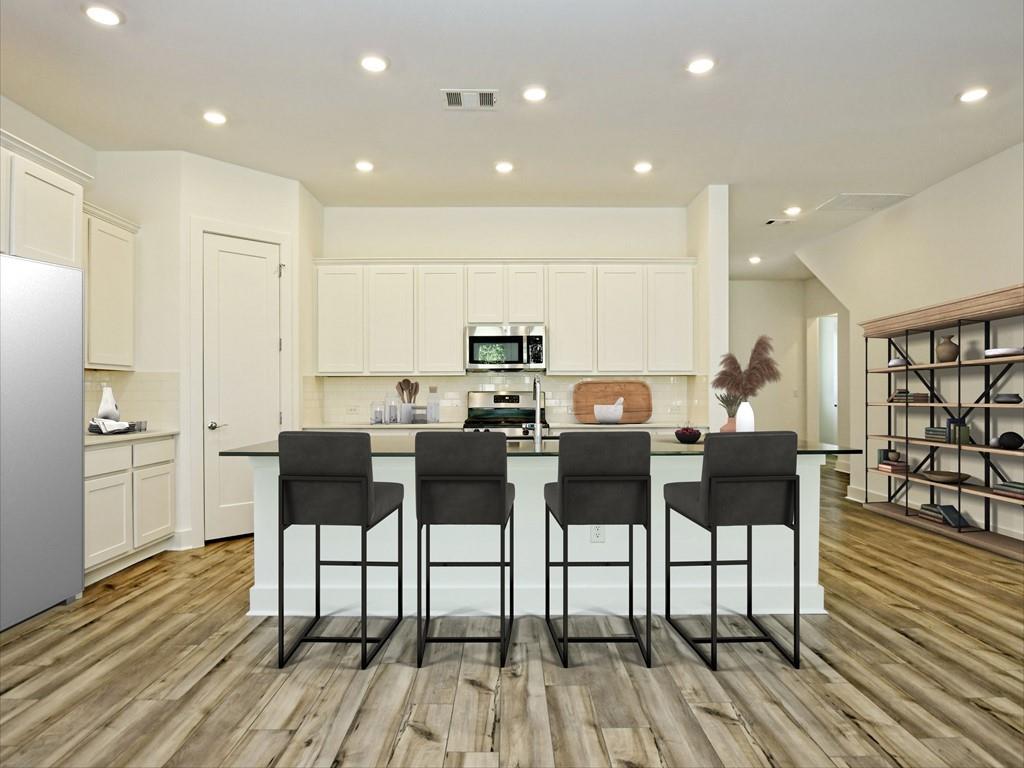 402  Zennia St, photo 8
