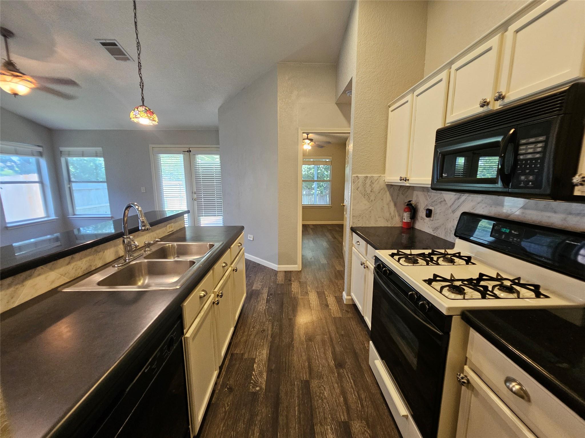 174  Prairie Springs Loop, photo 11