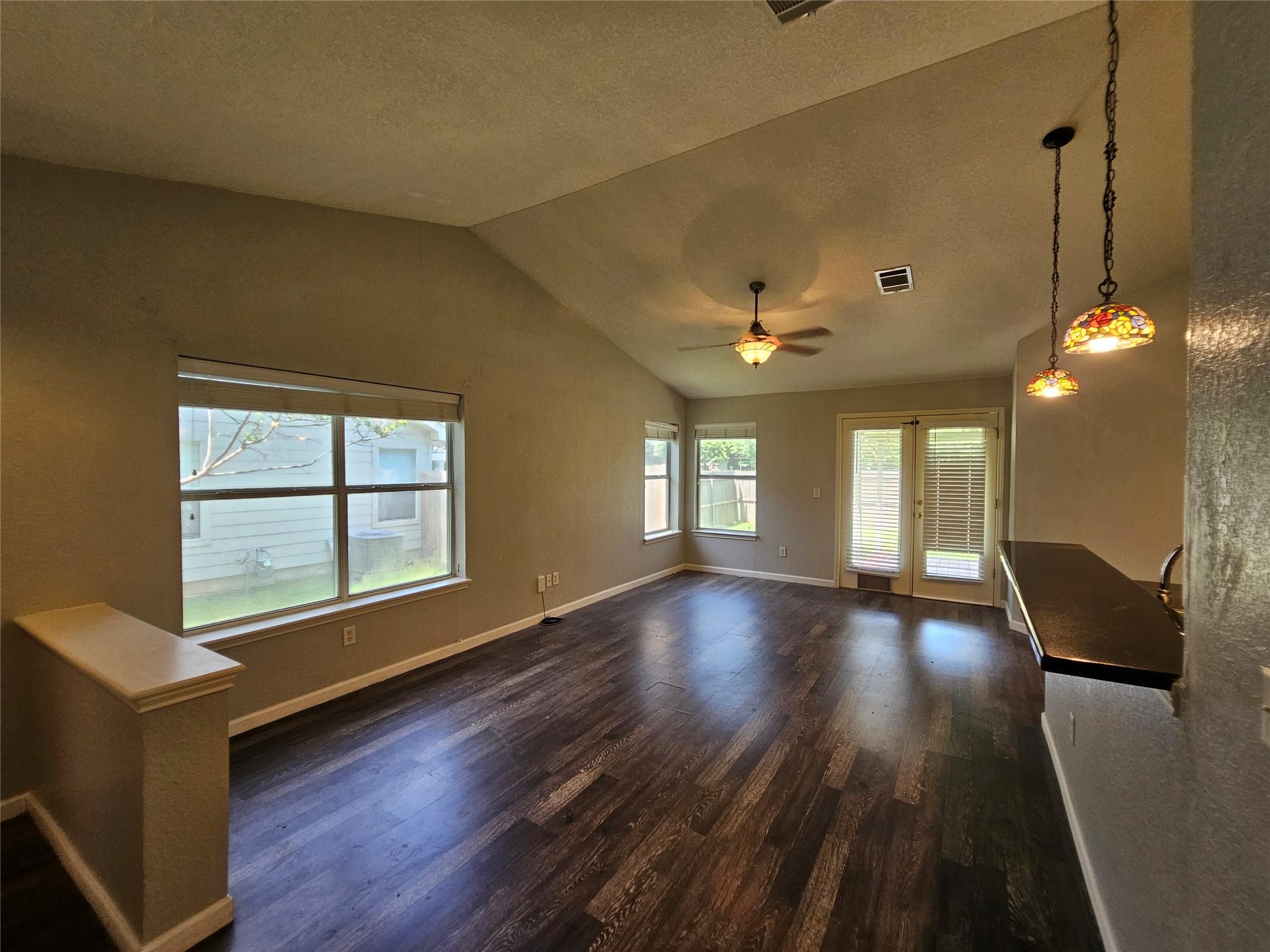 174  Prairie Springs Loop, photo 5