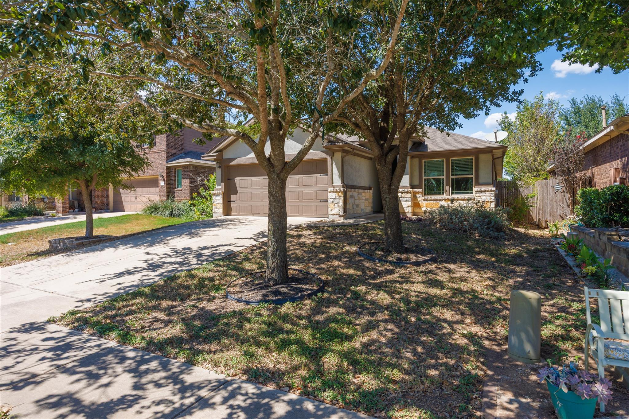 2514  Garlic Creek Dr, photo 2