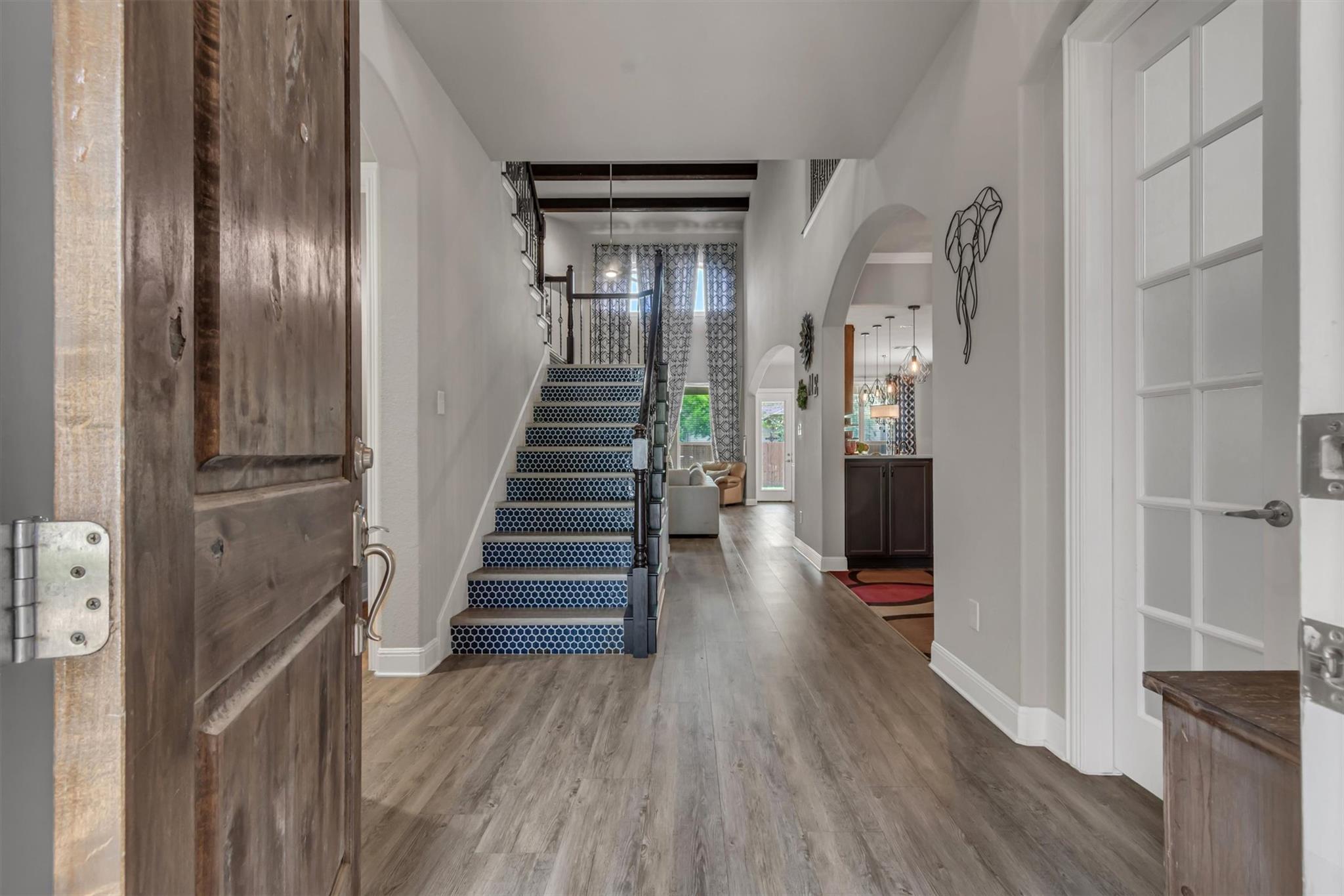 459  Clear Springs Holw, photo 3