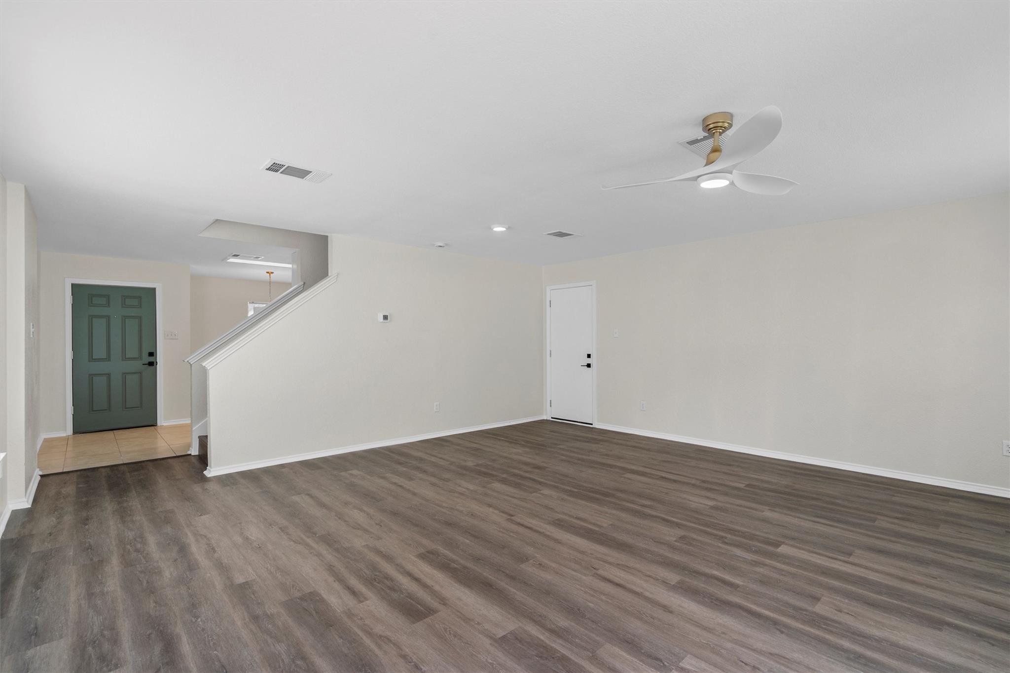10341  Garbacz Dr, photo 4