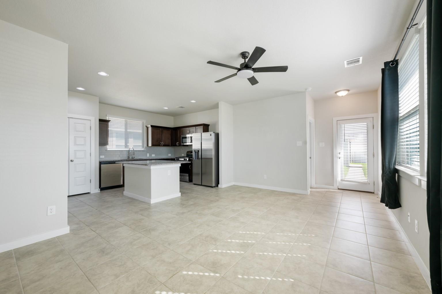 300  Hortus Dr, photo 5