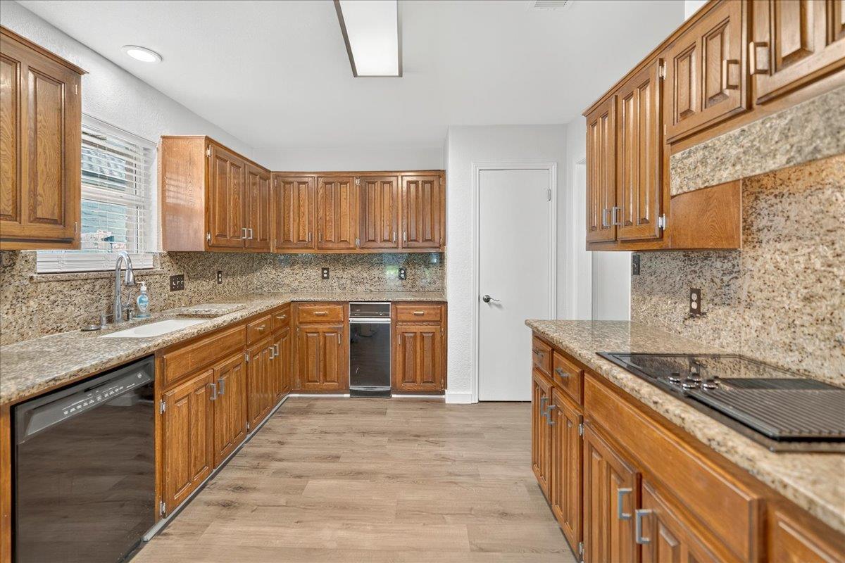 10403  Pinehurst Dr, photo 4