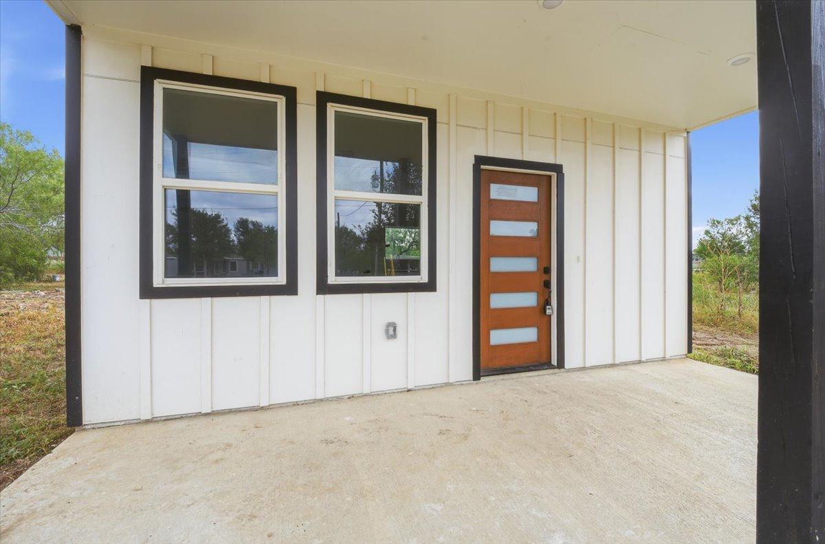 140  Lobo Ln, photo 4