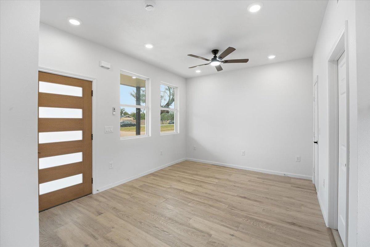 140  Lobo Ln, photo 5