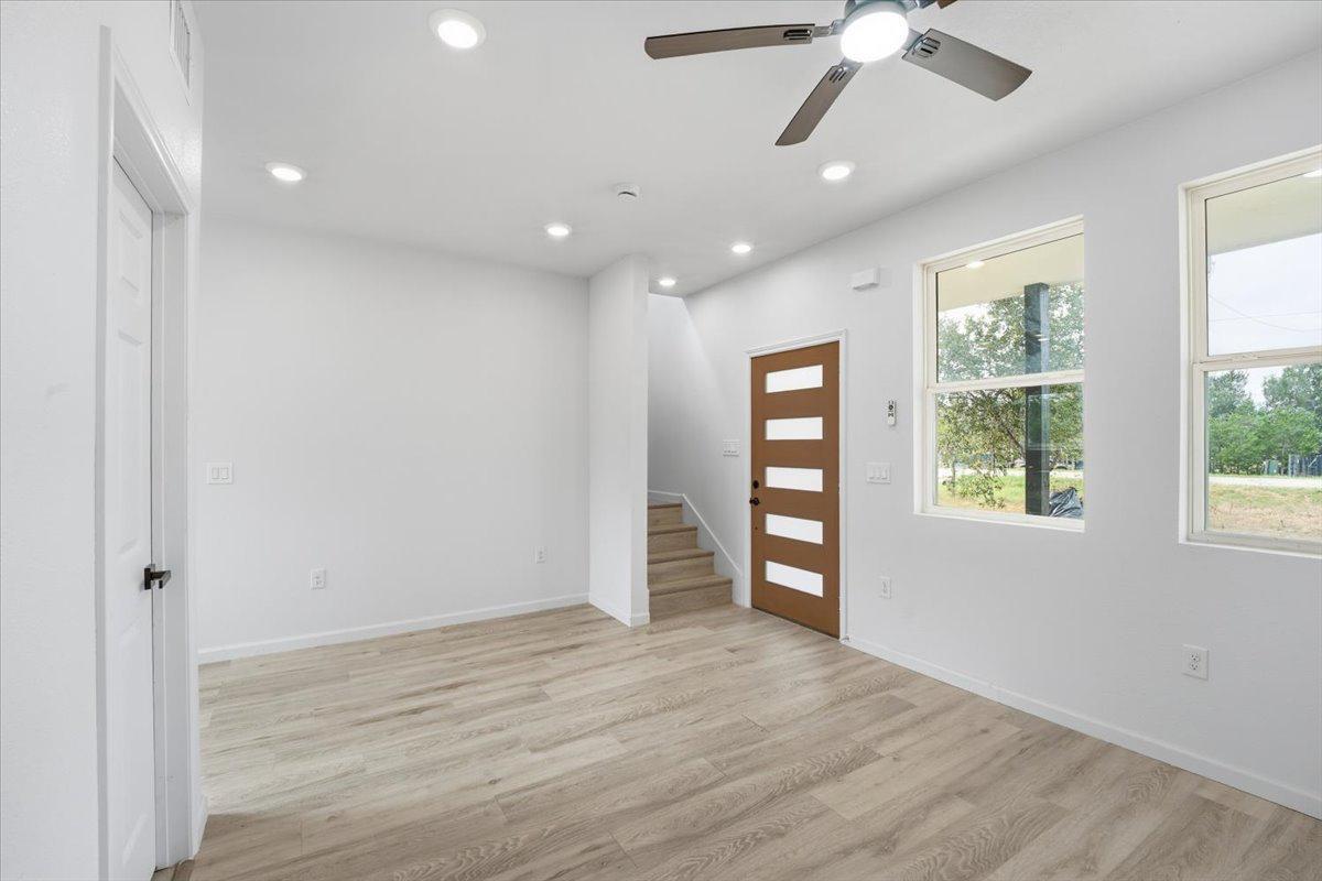 140  Lobo Ln, photo 6
