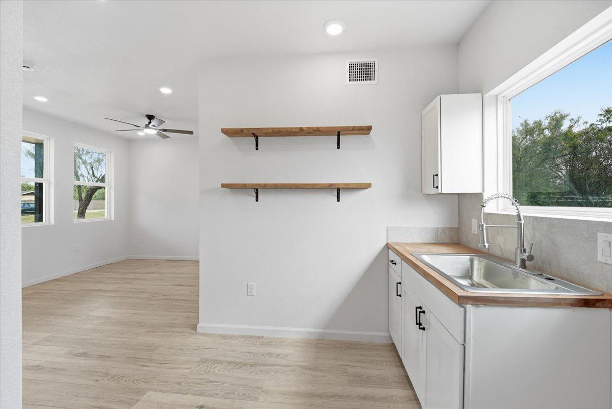 140  Lobo Ln, photo 7