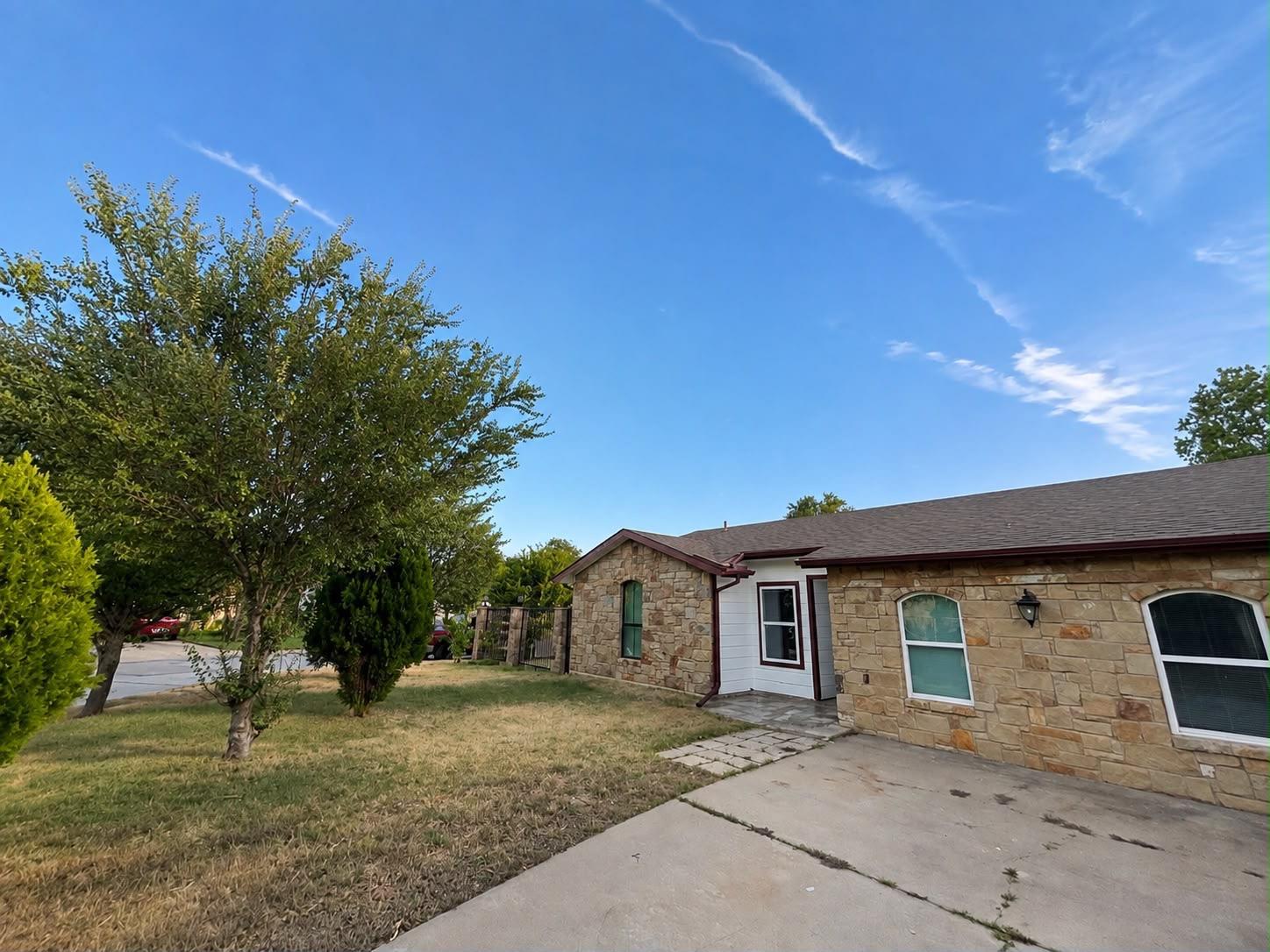 1909  Heathwood Cir, photo 8