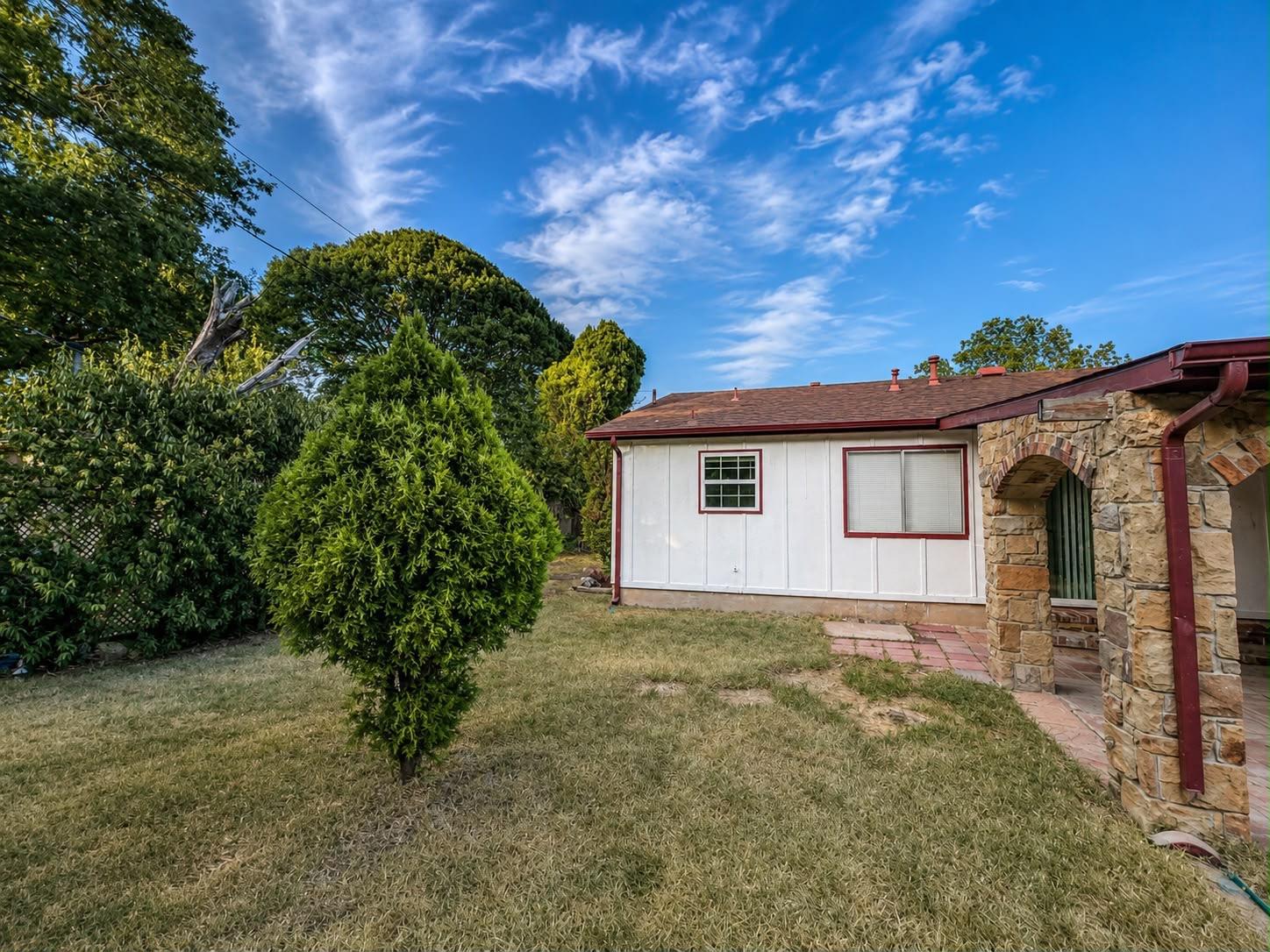 1909  Heathwood Cir, photo 9