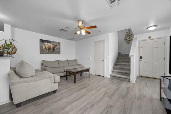 8710  Davis Oaks Trl, photo 5
