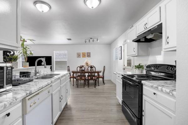 8710  Davis Oaks Trl, photo 8