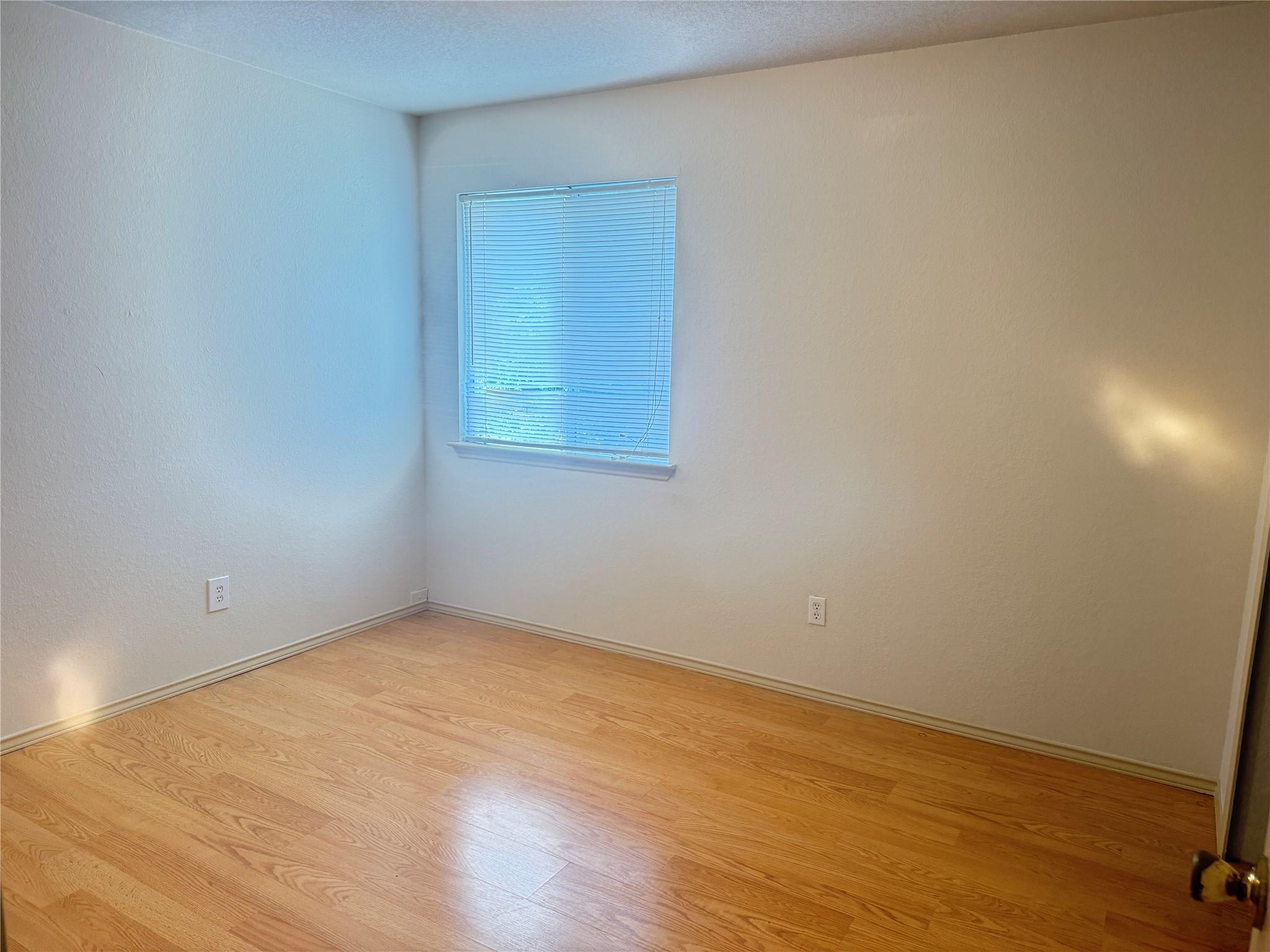 902  Moser River Dr, photo 12