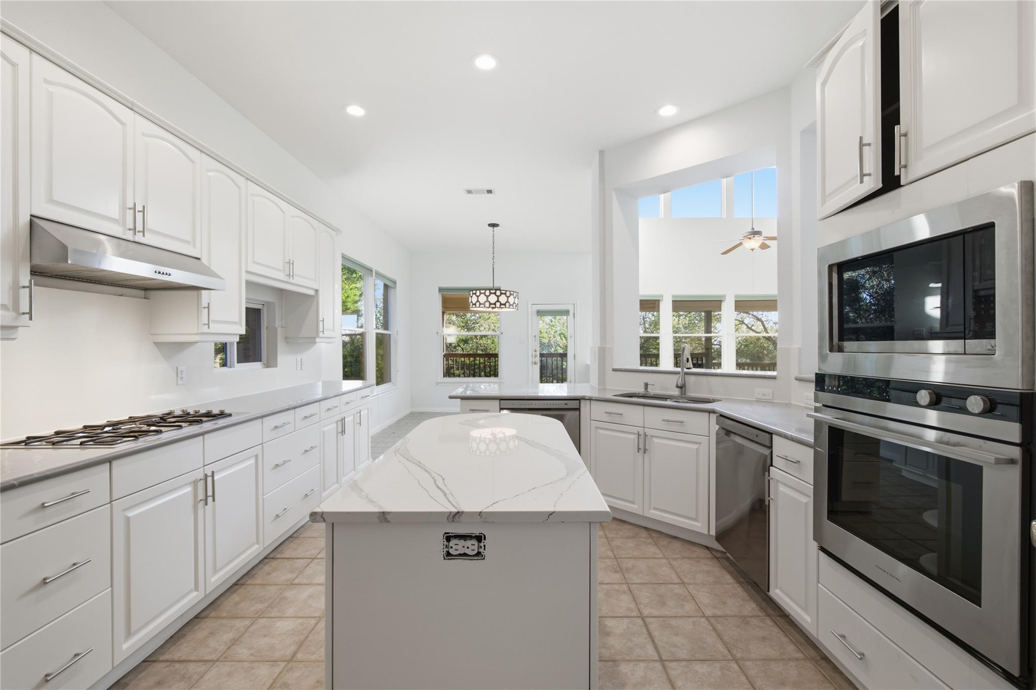 8204  Texas Plume Rd, photo 8