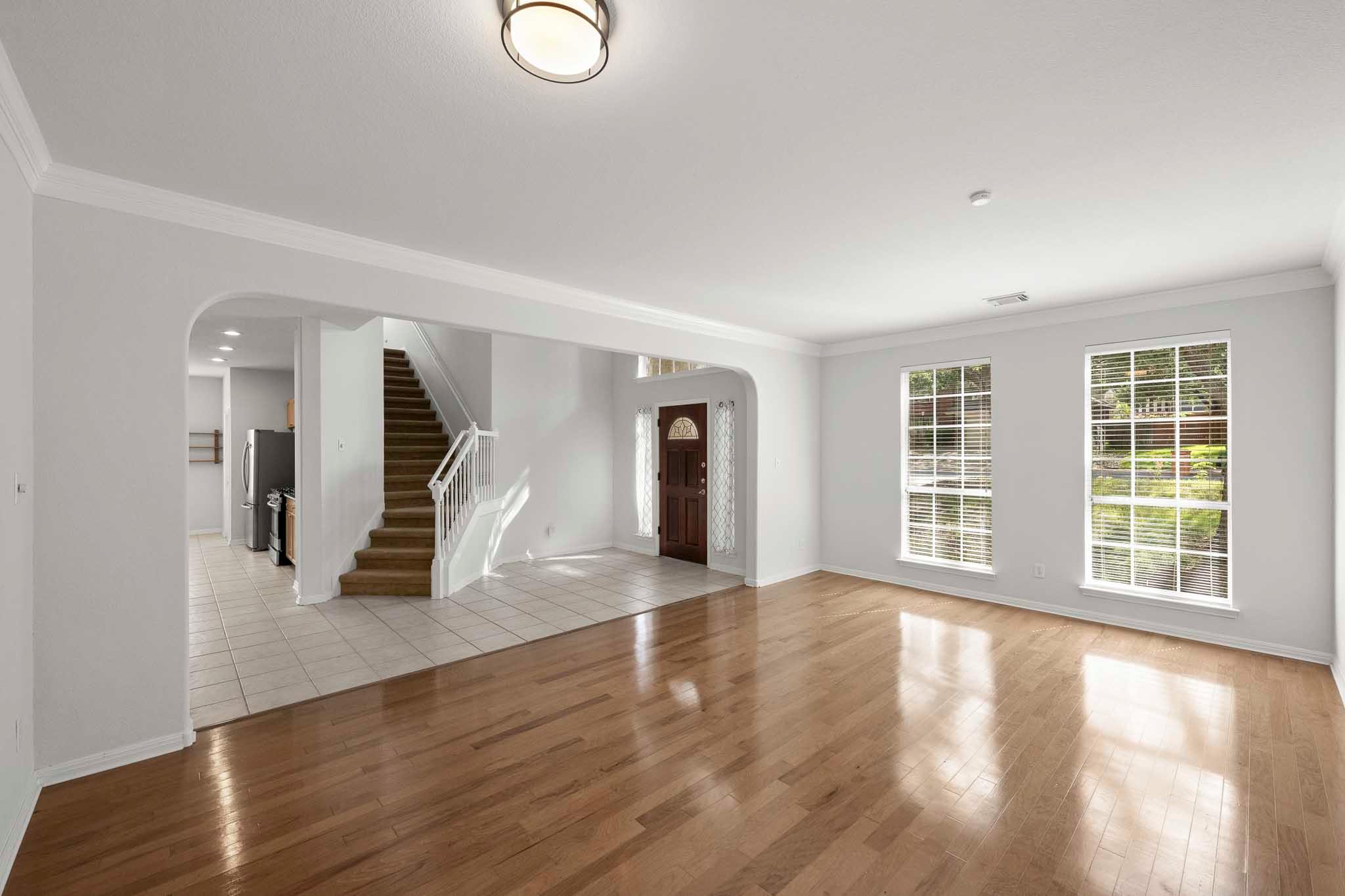1917  Chasewood Dr, photo 3
