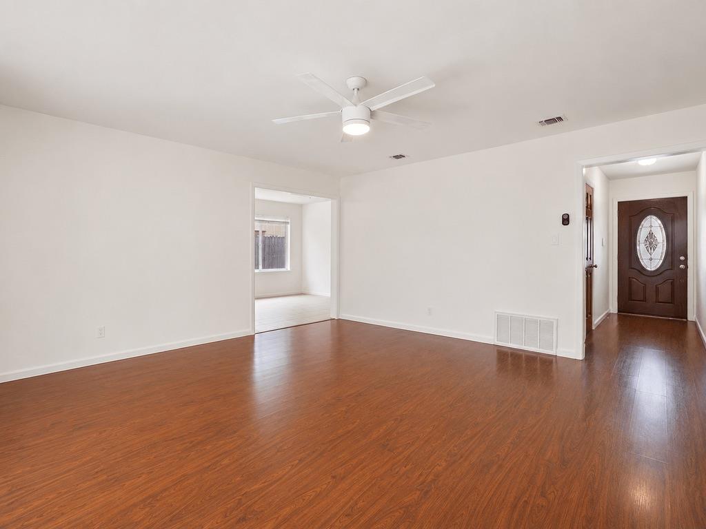 7004  Twisted Oaks Dr, photo 3