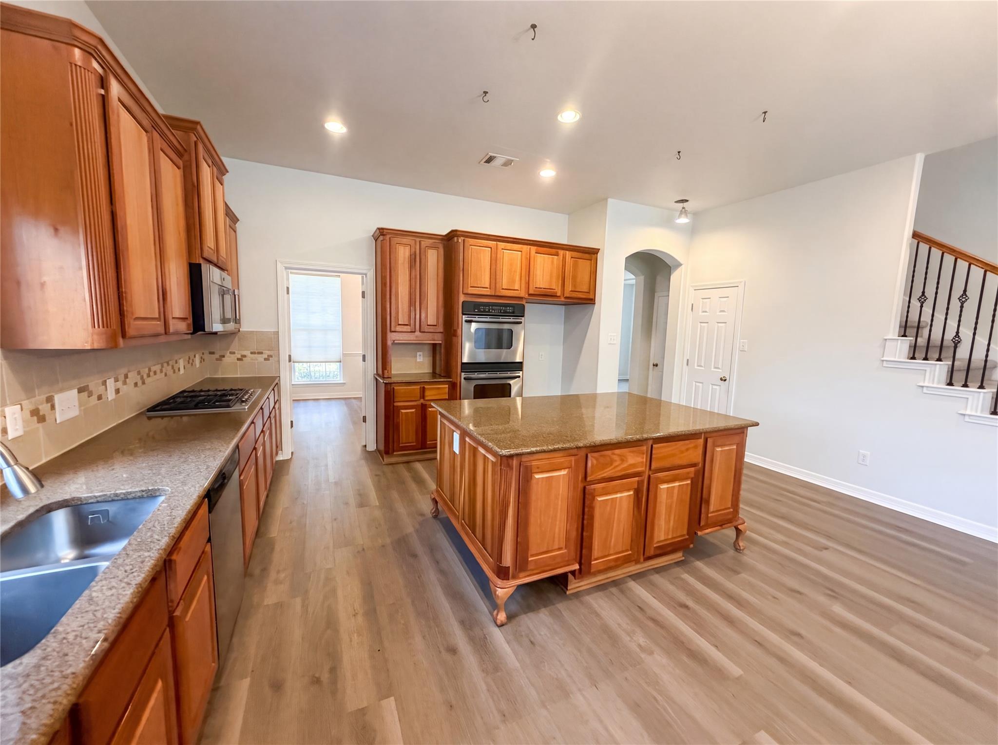 1724  Westend Pl, photo 11