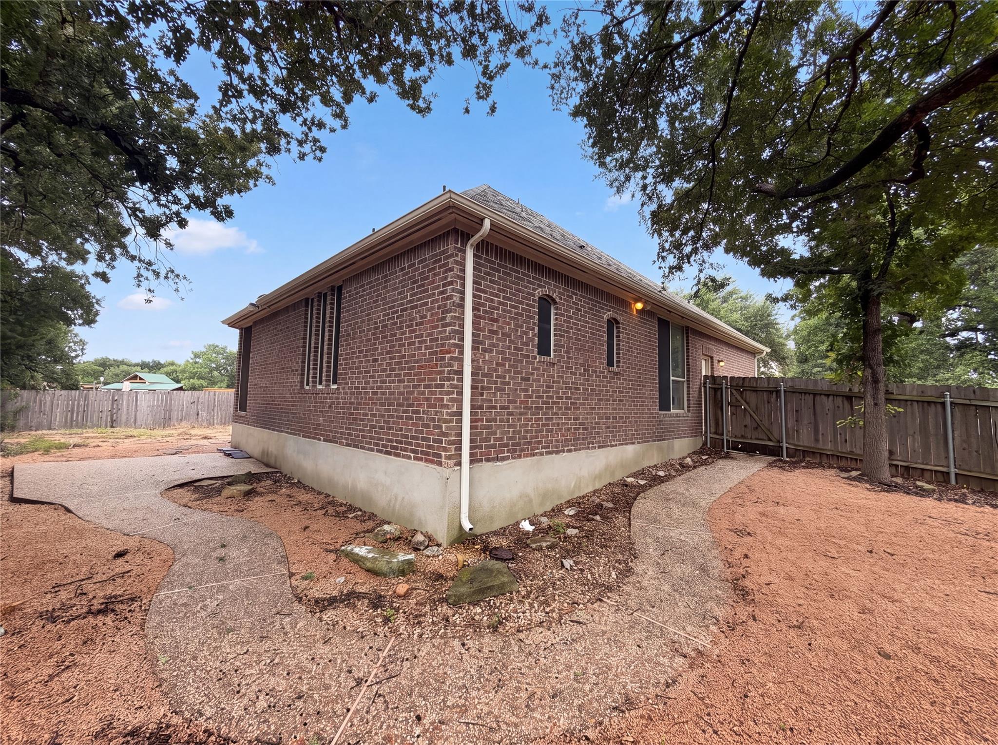 1724  Westend Pl, photo 5