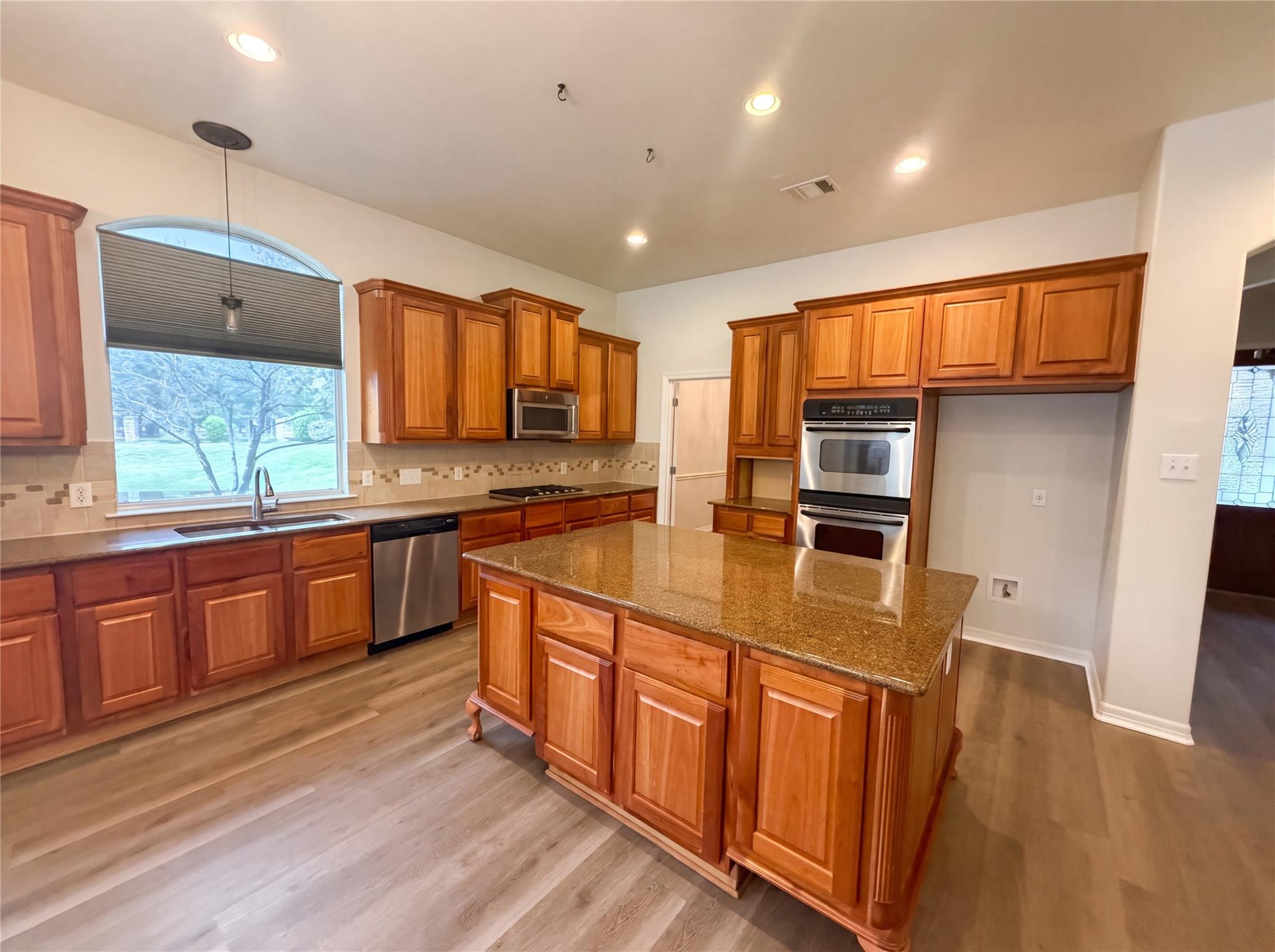 1724  Westend Pl, photo 10