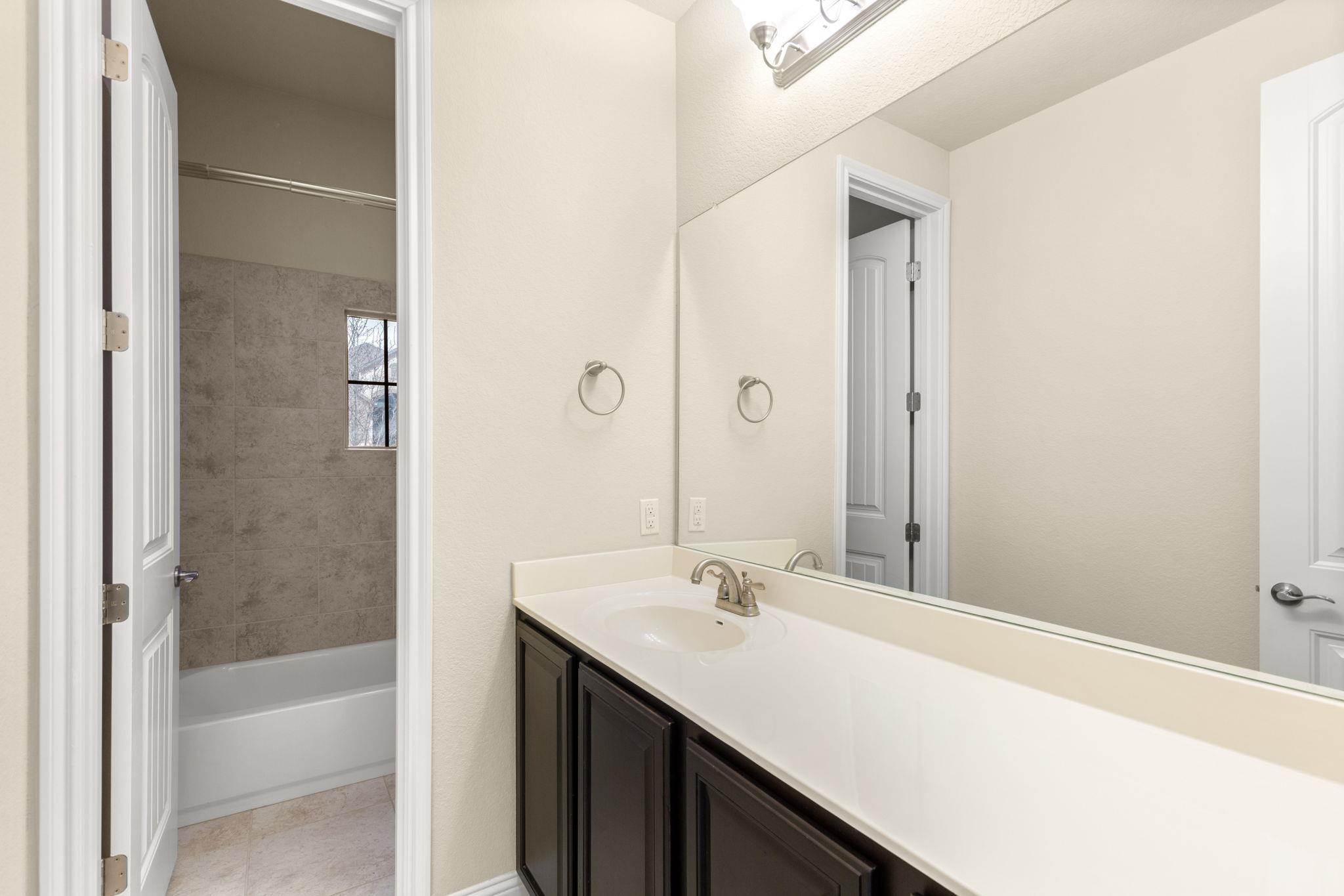 236  Cross Mountain Trl, photo 6