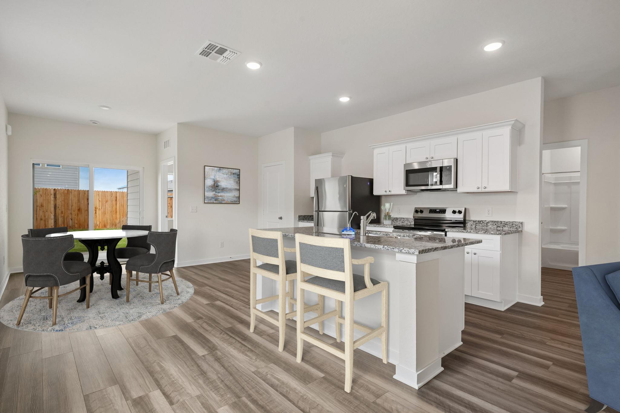 708  Cliff Dr, photo 3