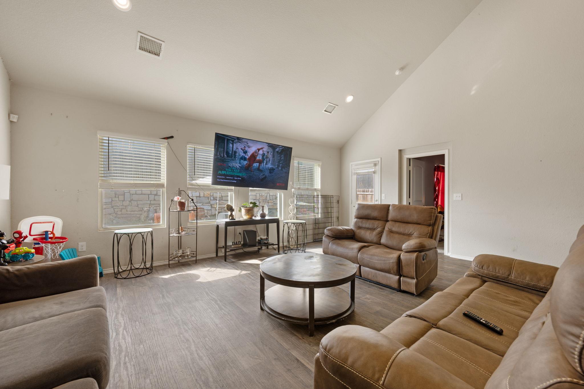 5908  Brampton Ln, photo 11