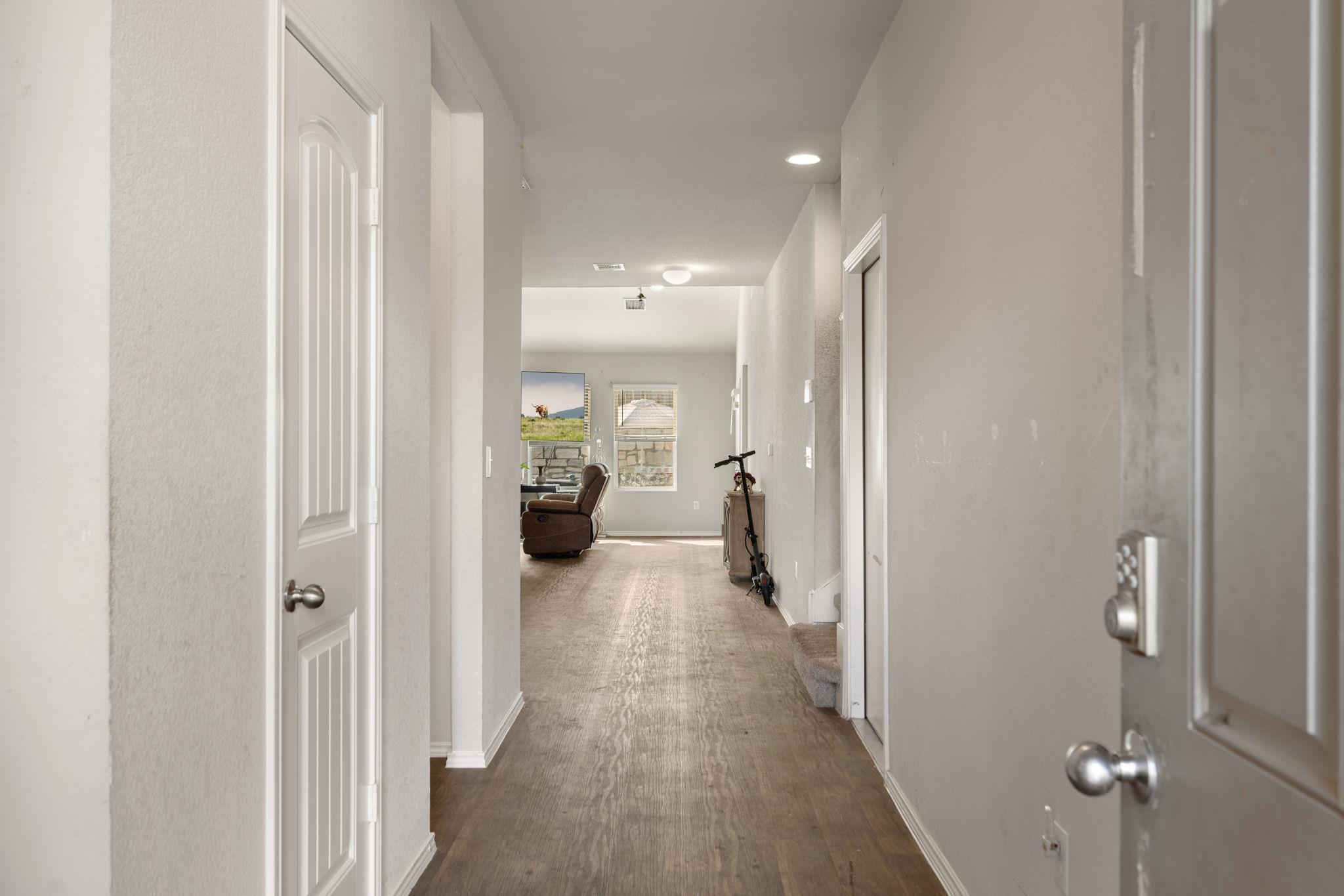 5908  Brampton Ln, photo 3