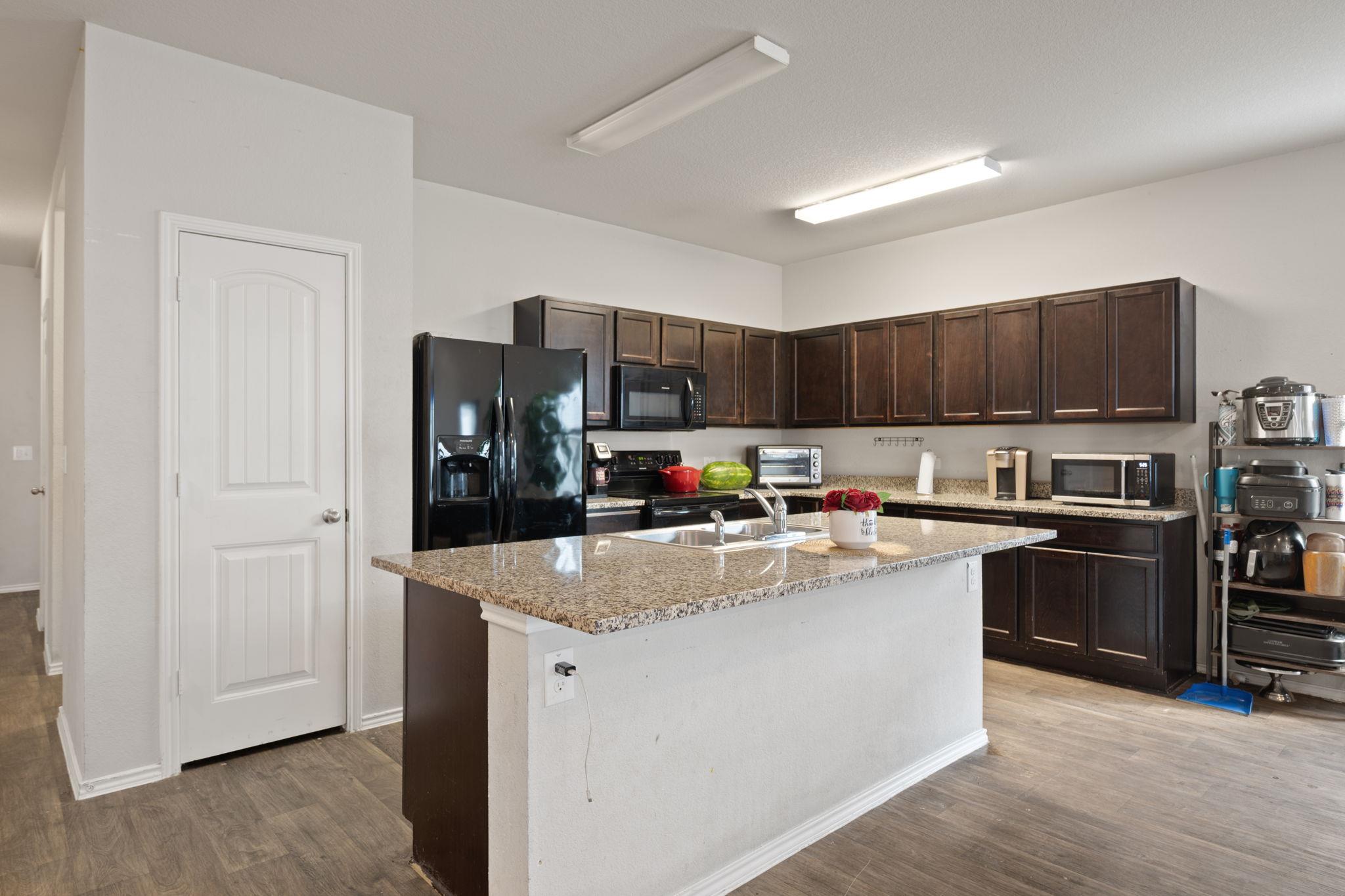 5908  Brampton Ln, photo 6